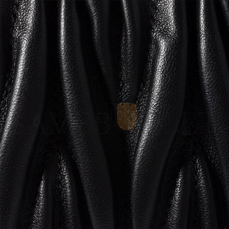 MIU MIU CAPRICE MATELASSÉ NAPPA LEATHER CLUTCH 58F130 (28*14.5*10cm) 